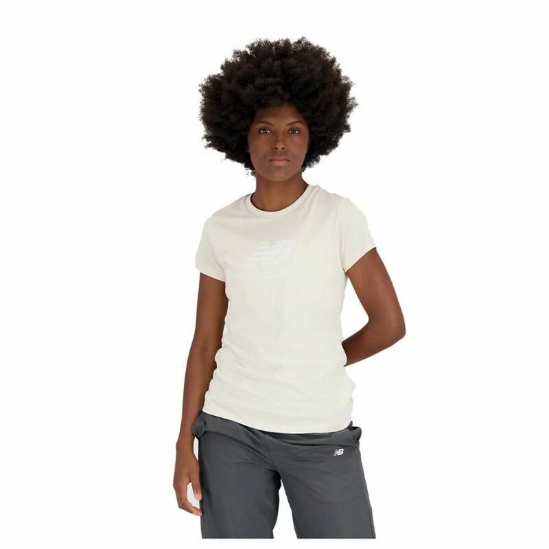 Maglia a Maniche Corte Donna New Balance Essentials Beige Maglia a Maniche Corte Donna New Balance Essentials Beige