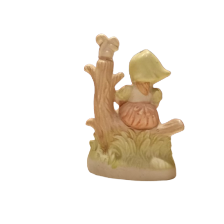 Figura di Porcellana Bimba con Scoiattolo
