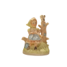 Figura di Porcellana Bimba con Scoiattolo