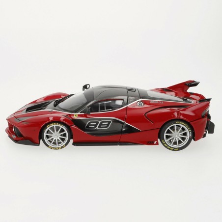 Macchina Bburago Ferrari FXX K 88 1:18