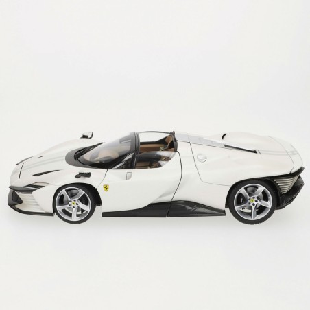 Macchina Bburago Ferrari Daytona SP 1:18