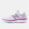 Scarpe da Running per Adulti New Balance Fresh Foam 680v7 Bianco Donna
