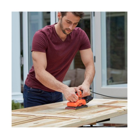 Levigatrice orbitale Black & Decker BEW220 150 W